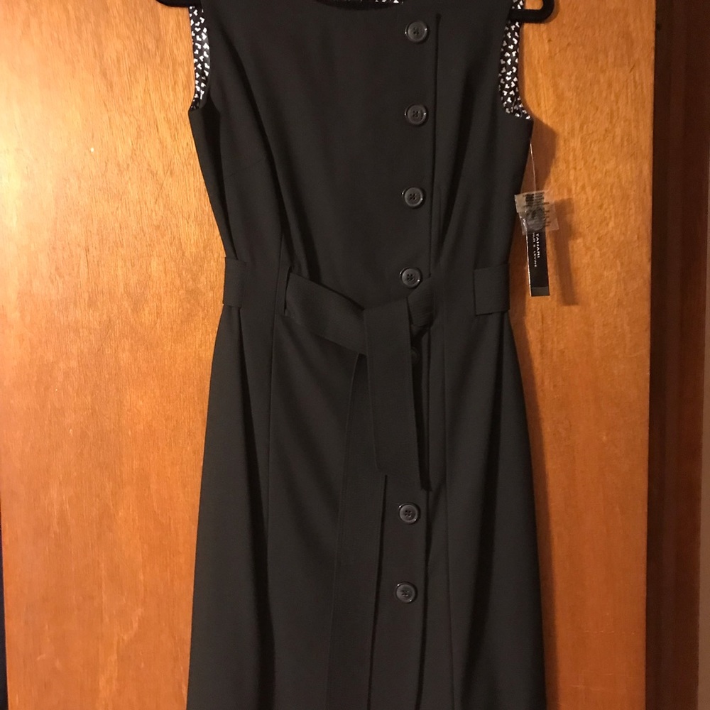 Black dress/sleeveless